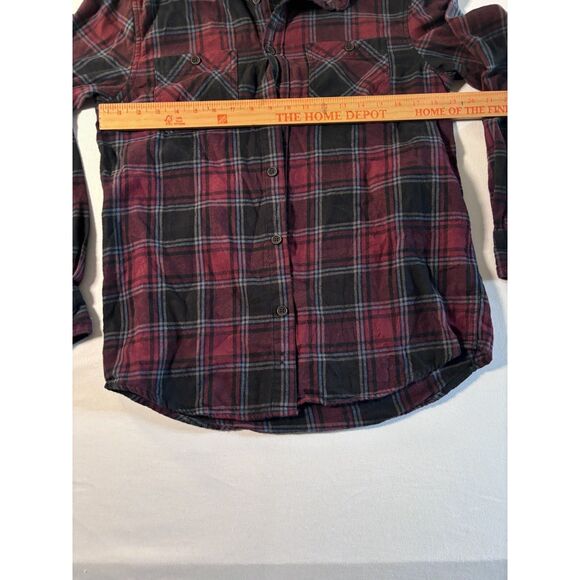 Urban Outfitters Men’s Flannel Shirt Small Red Black Gray Plaid Awesomely Soft U - Picture 4 of 6